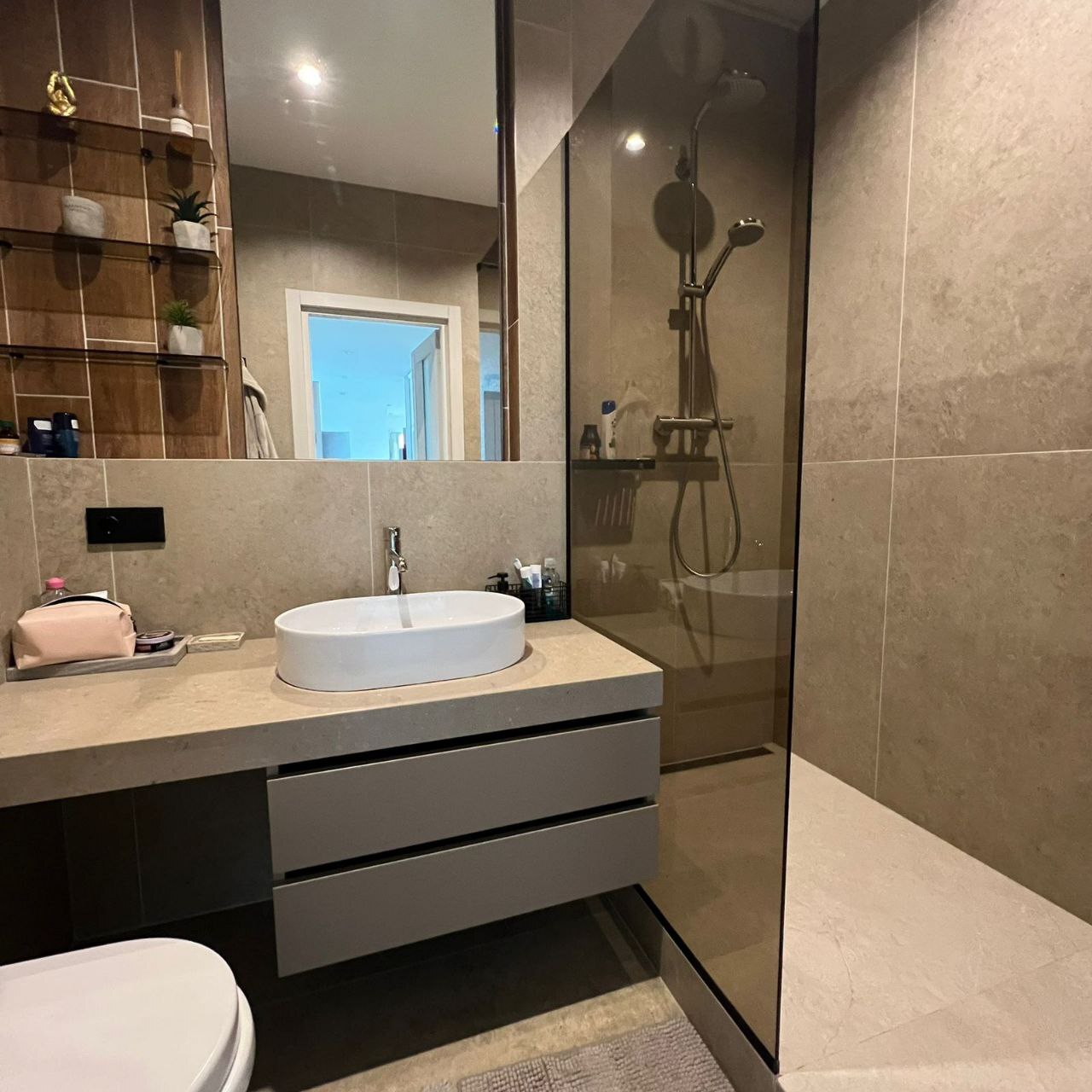 Аренда 2-комнатной квартиры 135 м², Литературная ул., 1А