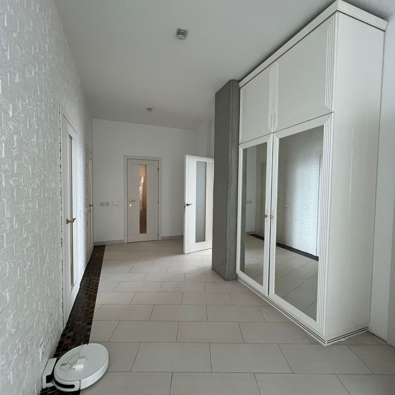 Аренда 2-комнатной квартиры 135 м², Литературная ул., 1А