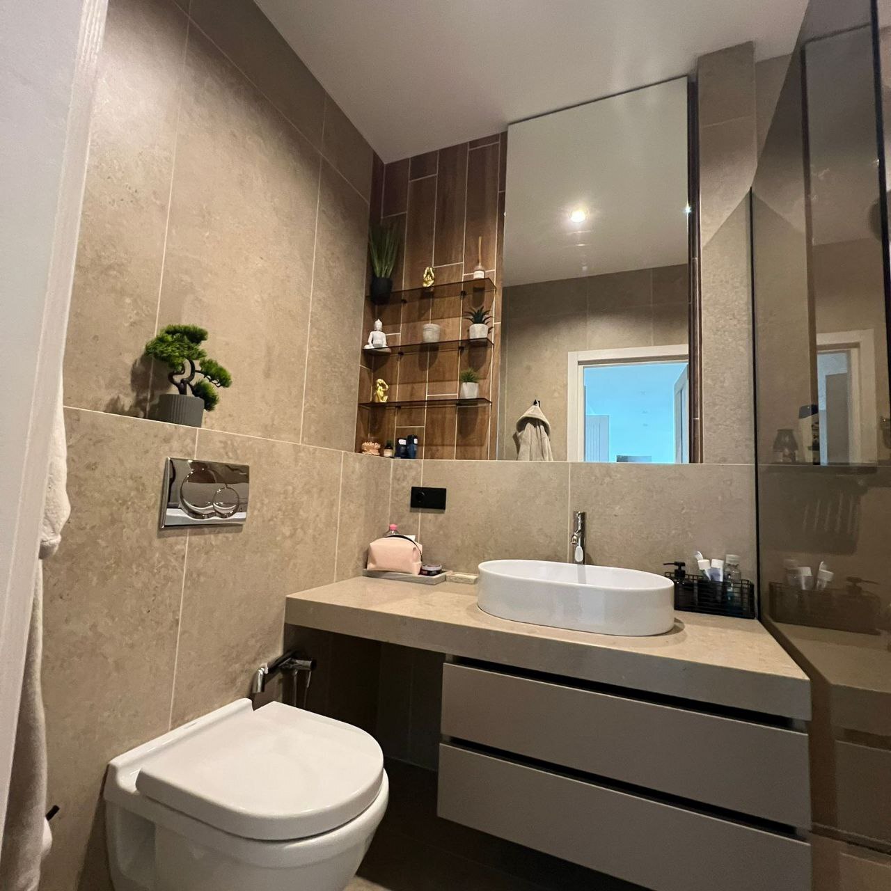 Аренда 2-комнатной квартиры 135 м², Литературная ул., 1А