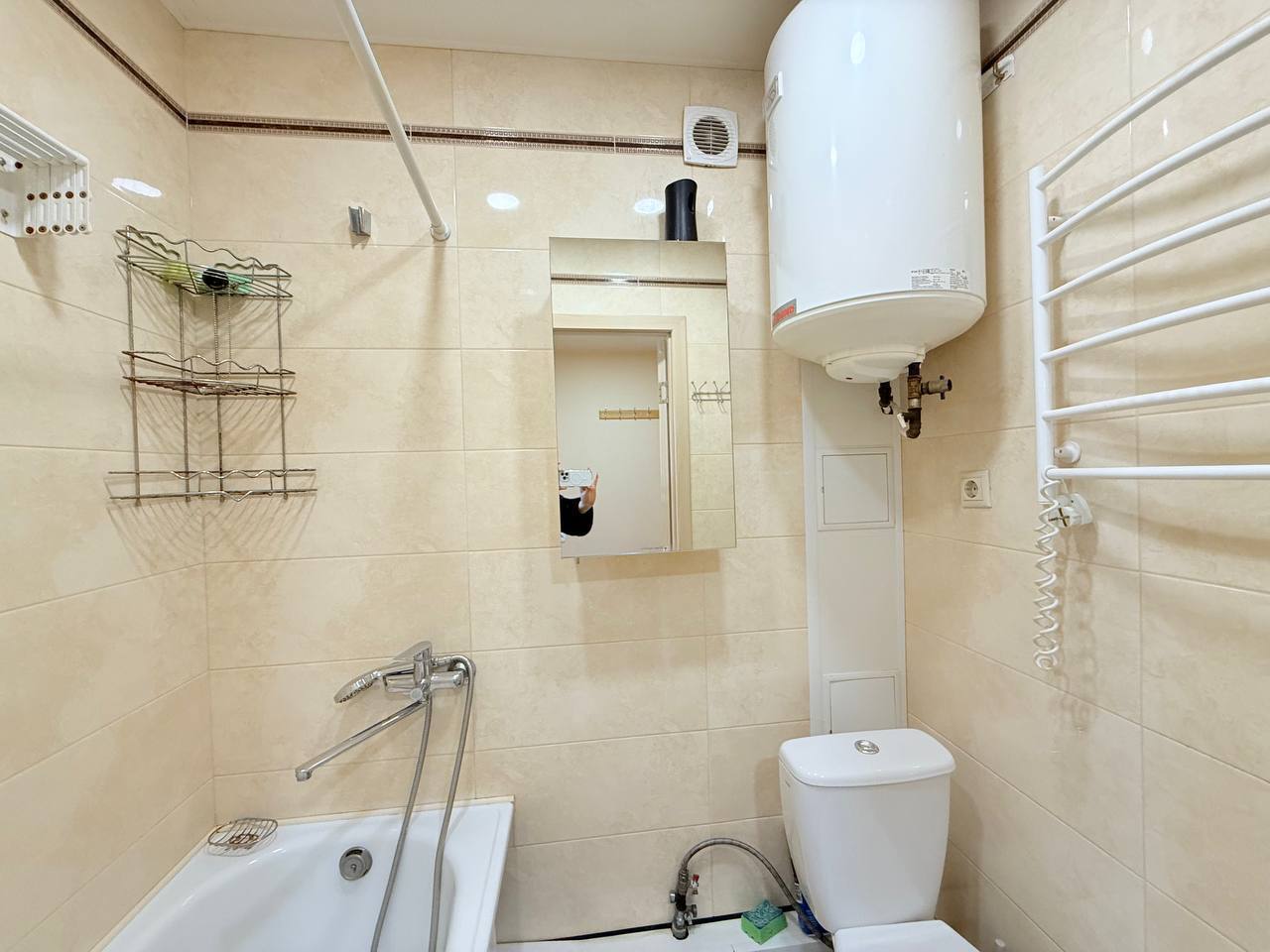 Продаж 1-кімнатної квартири 22 м², Тополь 2 вул.