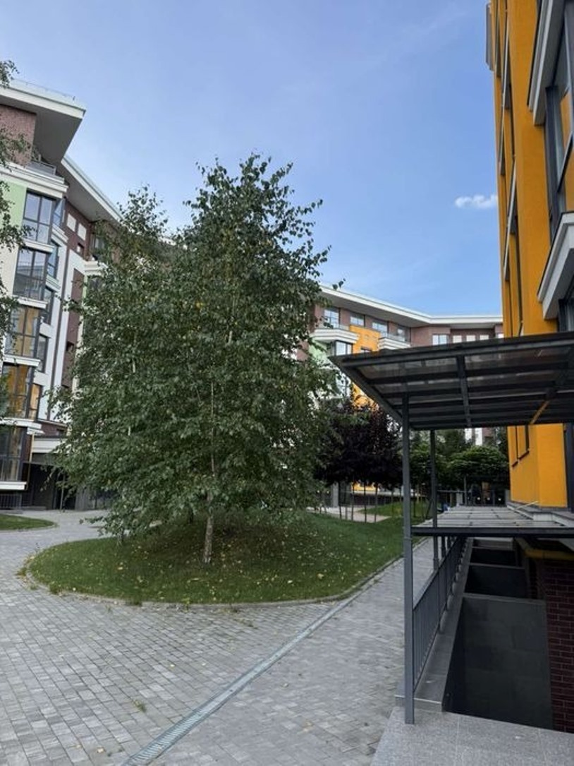 Продажа 2-комнатной квартиры 75 м², Радистов ул.