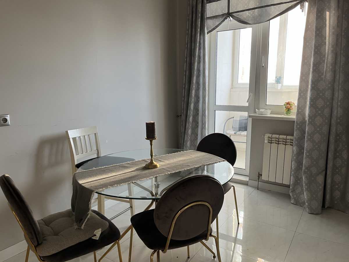 Продажа 3-комнатной квартиры 88.4 м², Красноткацкая ул., 43