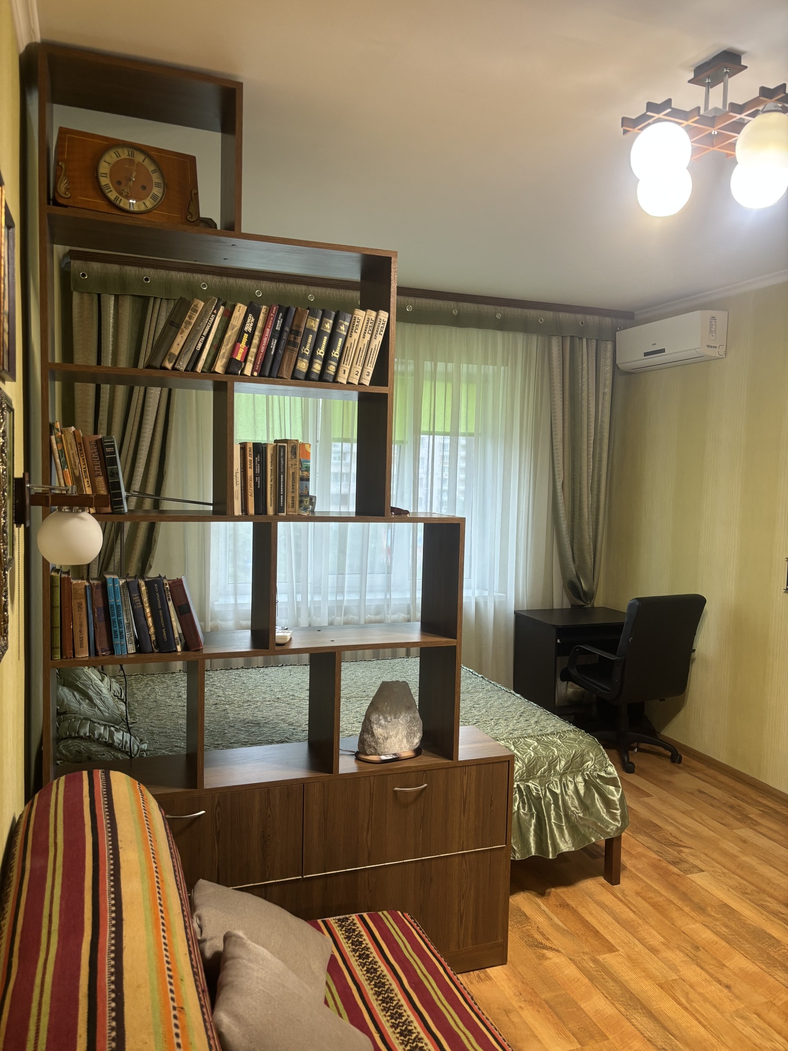 1-комнатная квартира посуточно 36 м², Ларисы Руденко ул., 8