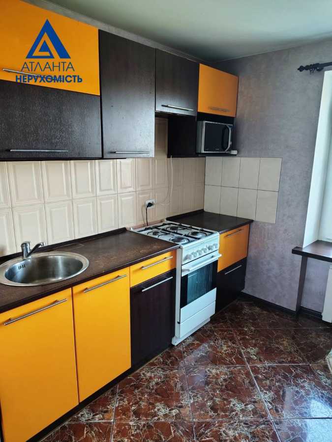 Продажа 3-комнатной квартиры 59 м², Гетмана Сагайдачного ул., 20
