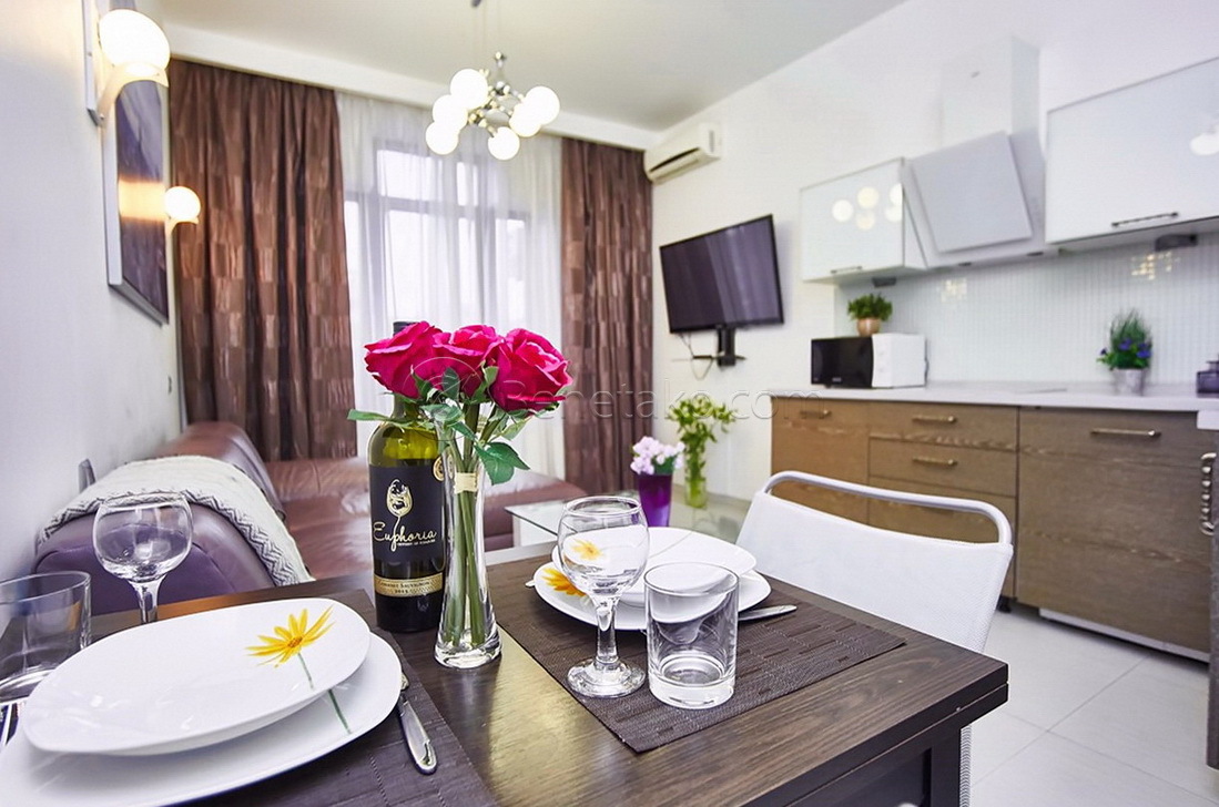 Аренда 2-комнатной квартиры 47 м², Греческая ул., 1А