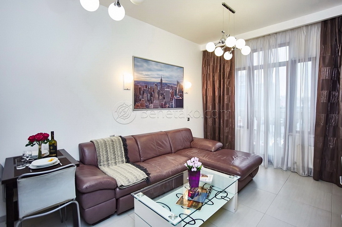 Аренда 2-комнатной квартиры 47 м², Греческая ул., 1А