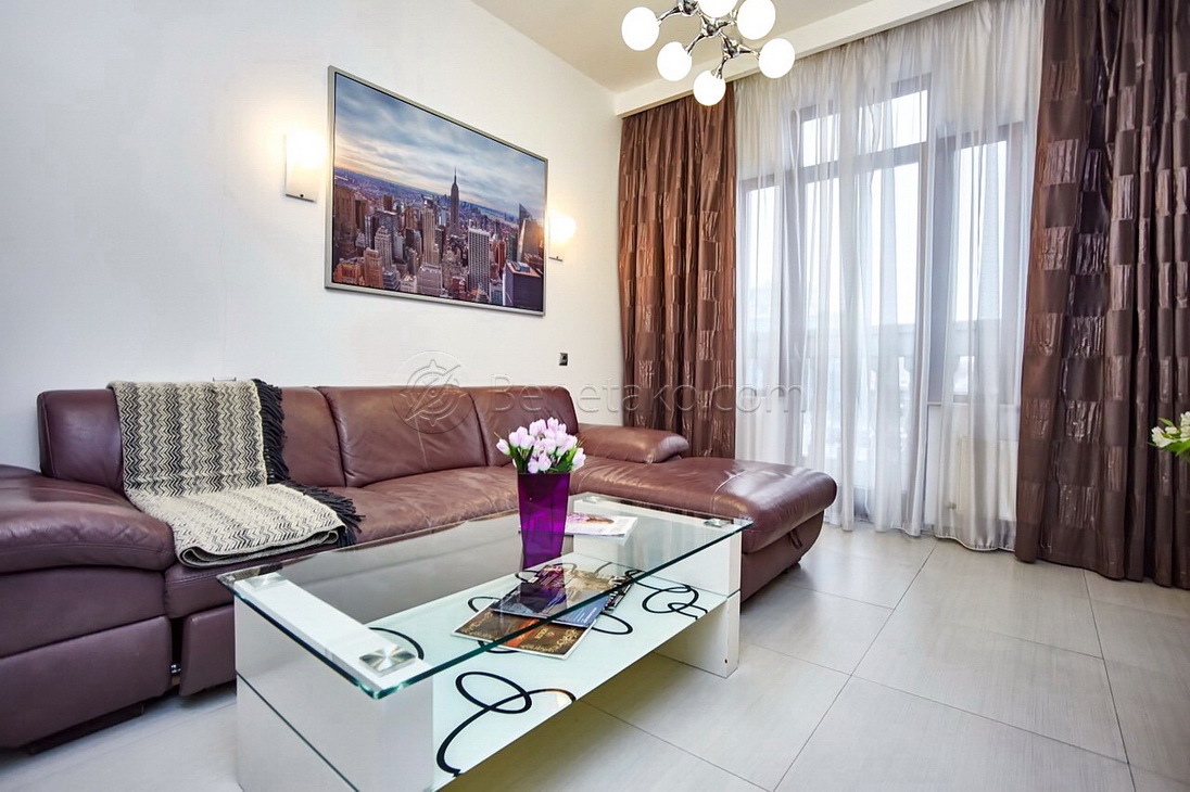 Аренда 2-комнатной квартиры 47 м², Греческая ул., 1А