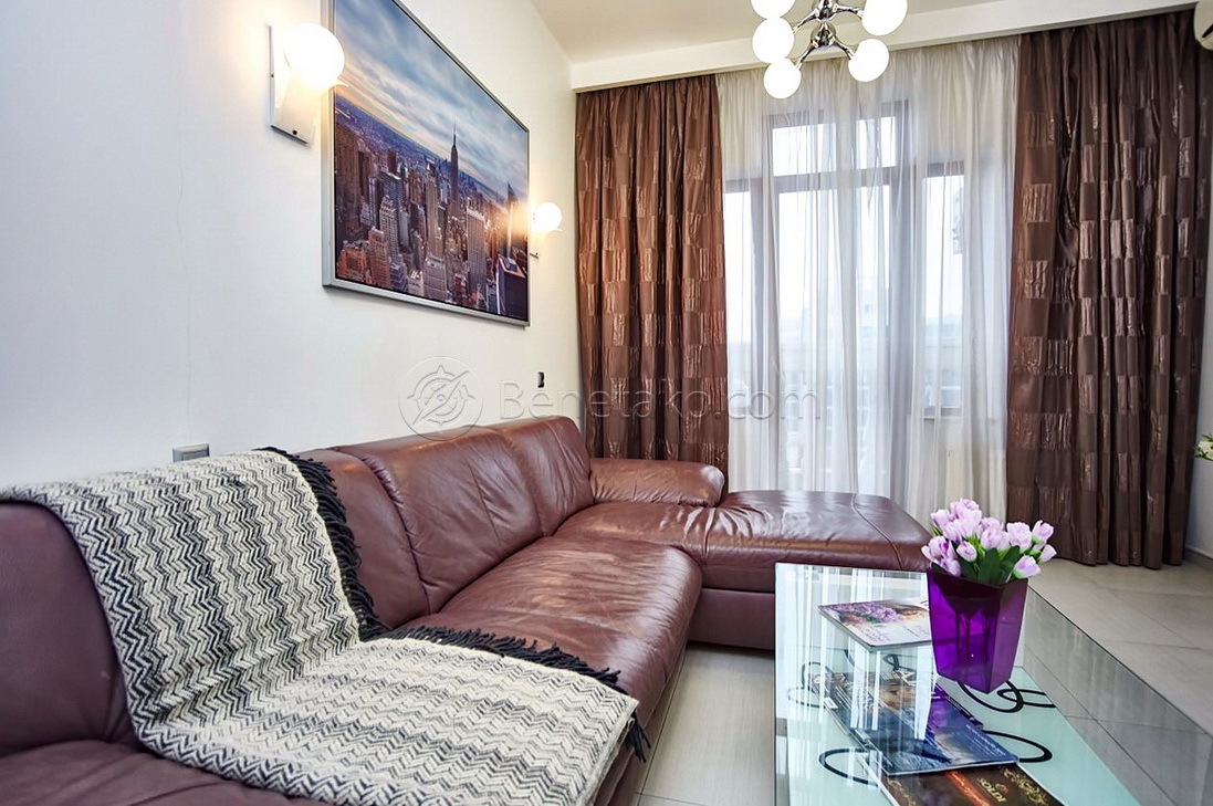 Аренда 2-комнатной квартиры 47 м², Греческая ул., 1А