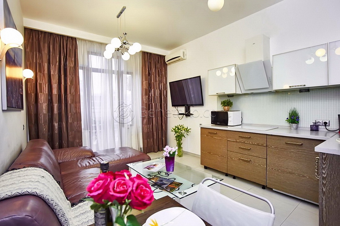 Аренда 2-комнатной квартиры 47 м², Греческая ул., 1А