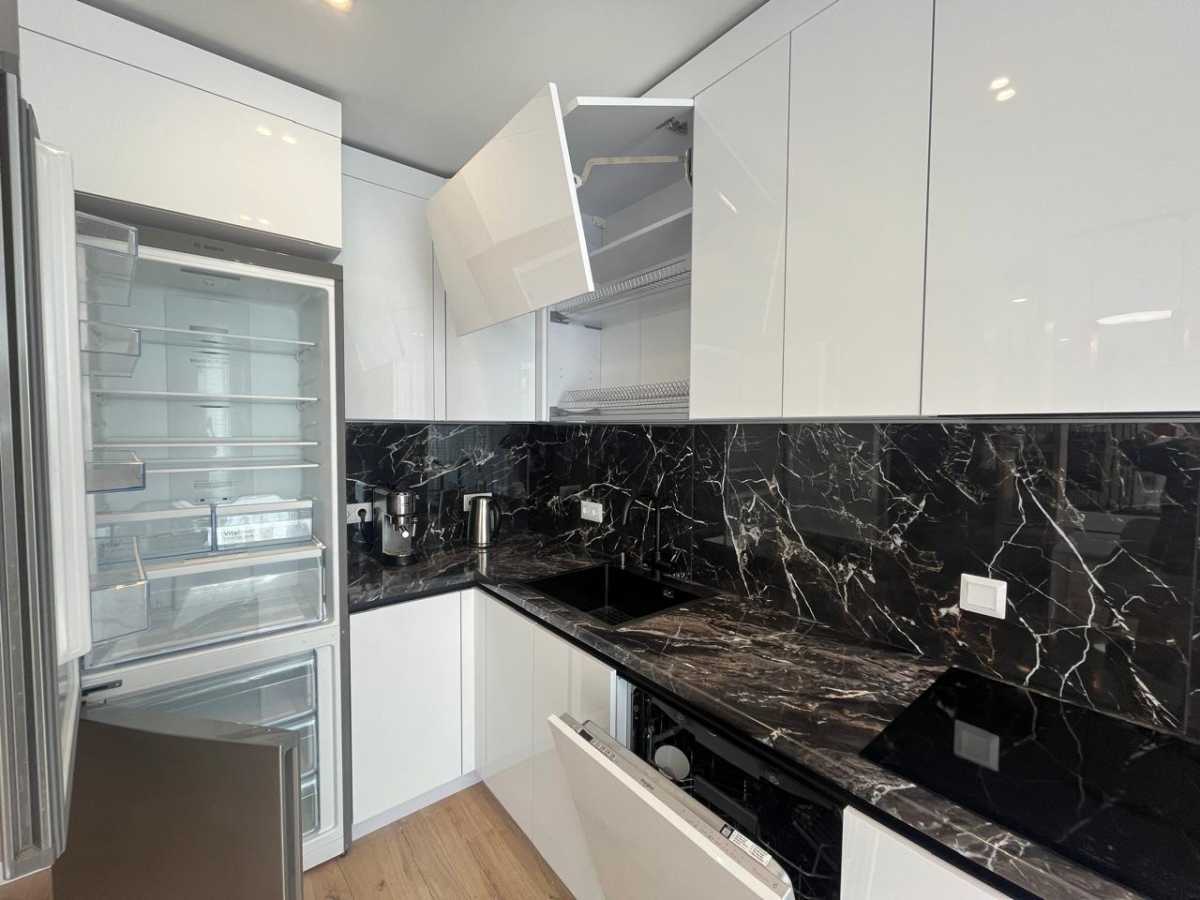 Аренда 3-комнатной квартиры 92.5 м², Князя Романа Мстиславича, 28А