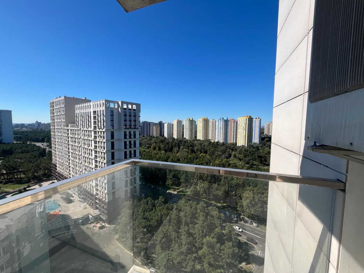 Аренда 3-комнатной квартиры 92.5 м², Князя Романа Мстиславича, 28А