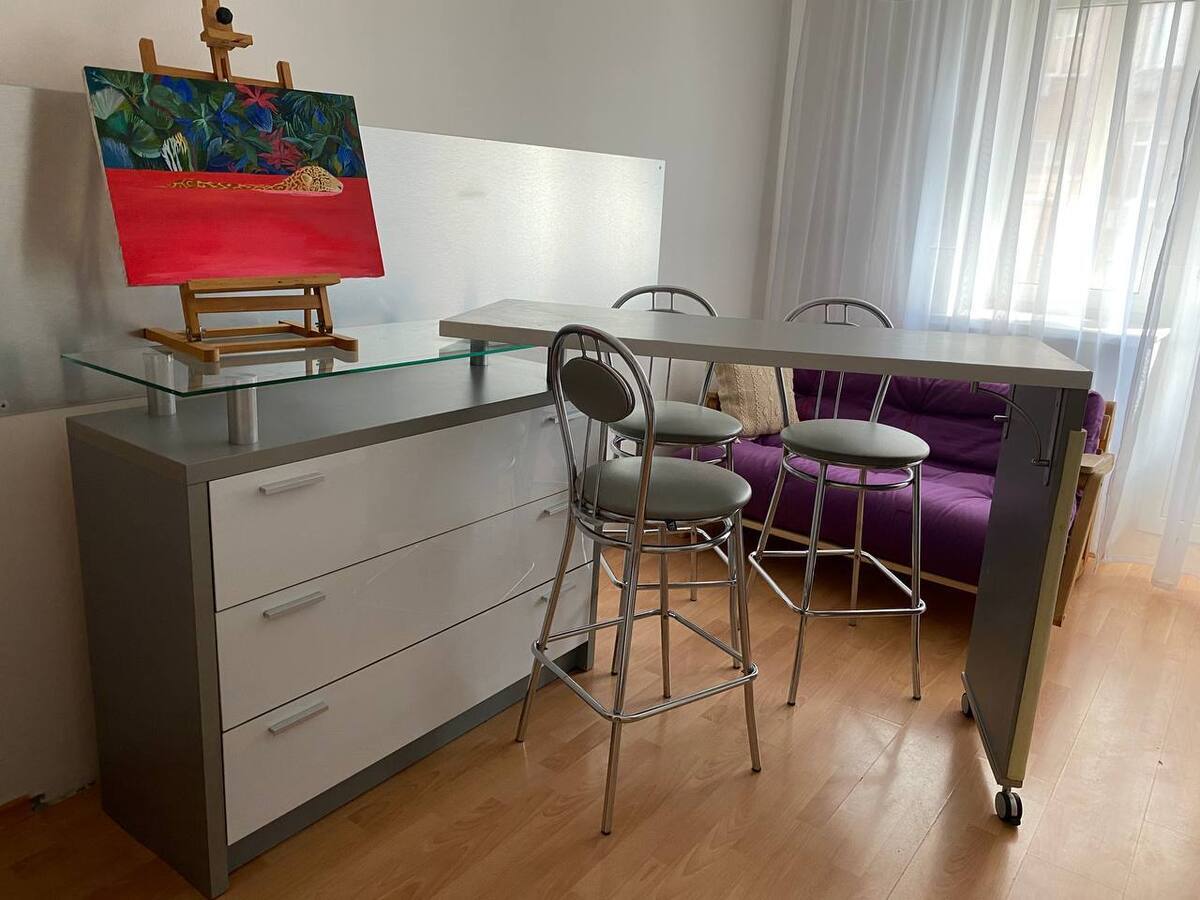 Оренда 2-кімнатної квартири 75 м², Введенська вул.