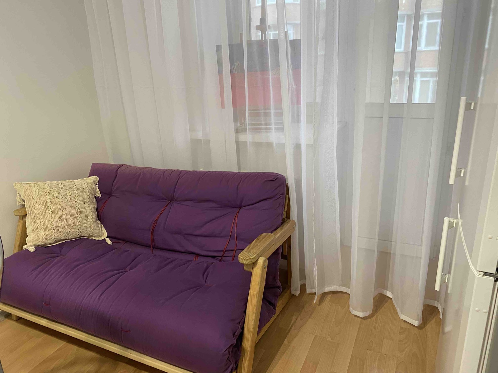 Оренда 2-кімнатної квартири 75 м², Введенська вул.