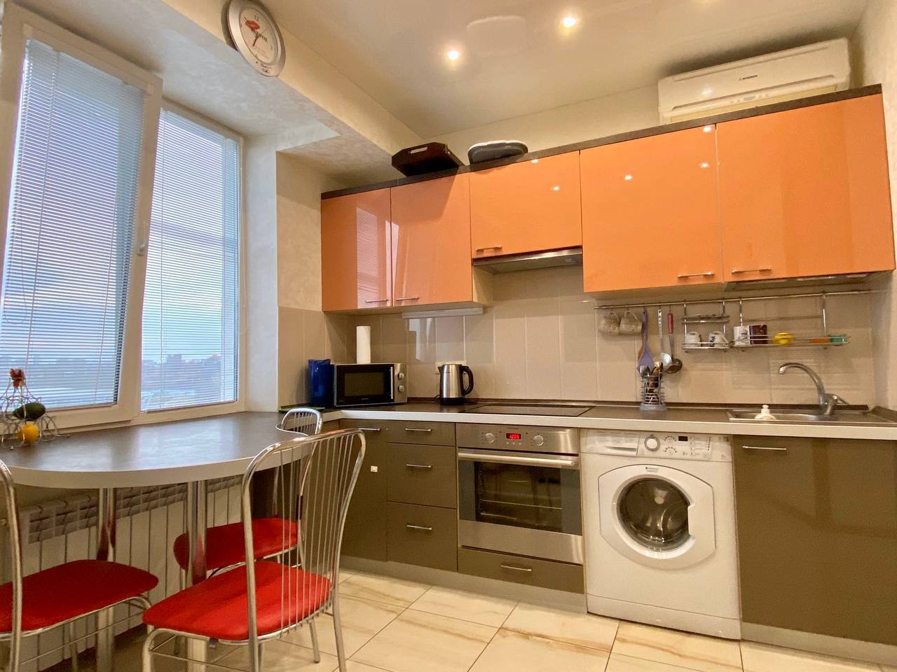 Аренда 2-комнатной квартиры 61 м², Александра Поля просп.