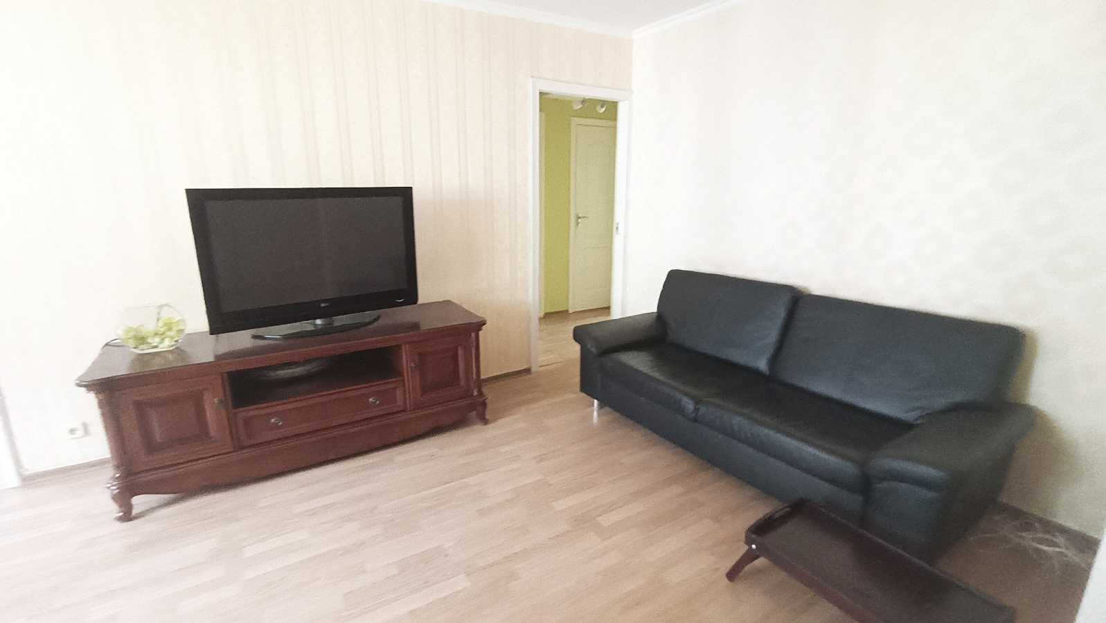 Продажа 3-комнатной квартиры 60 м², Ушинского ул., 10