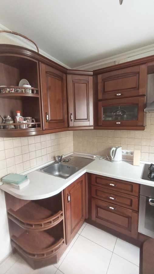 Продажа 3-комнатной квартиры 60 м², Ушинского ул., 10