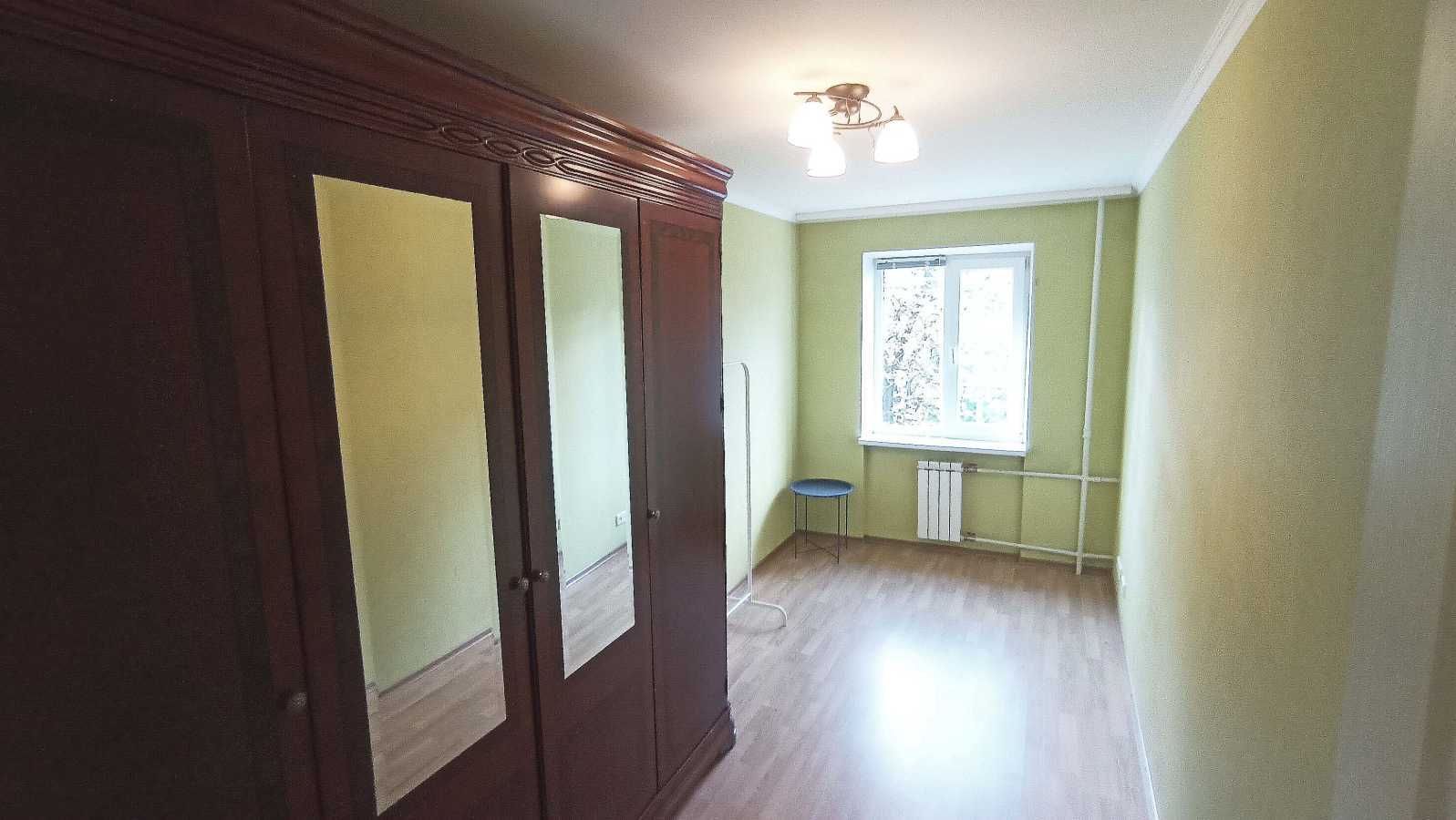 Продажа 3-комнатной квартиры 60 м², Ушинского ул., 10