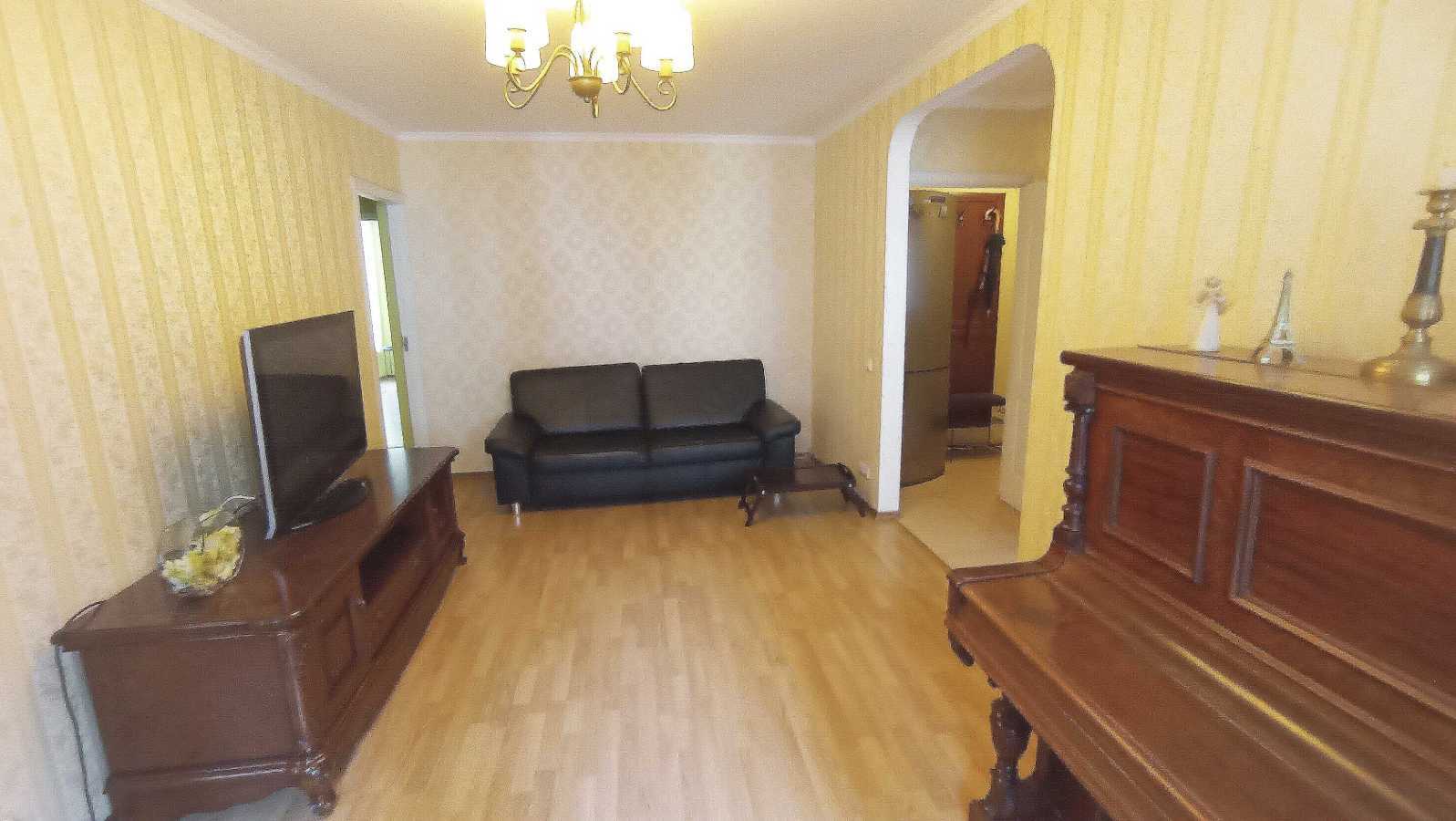 Продажа 3-комнатной квартиры 60 м², Ушинского ул., 10