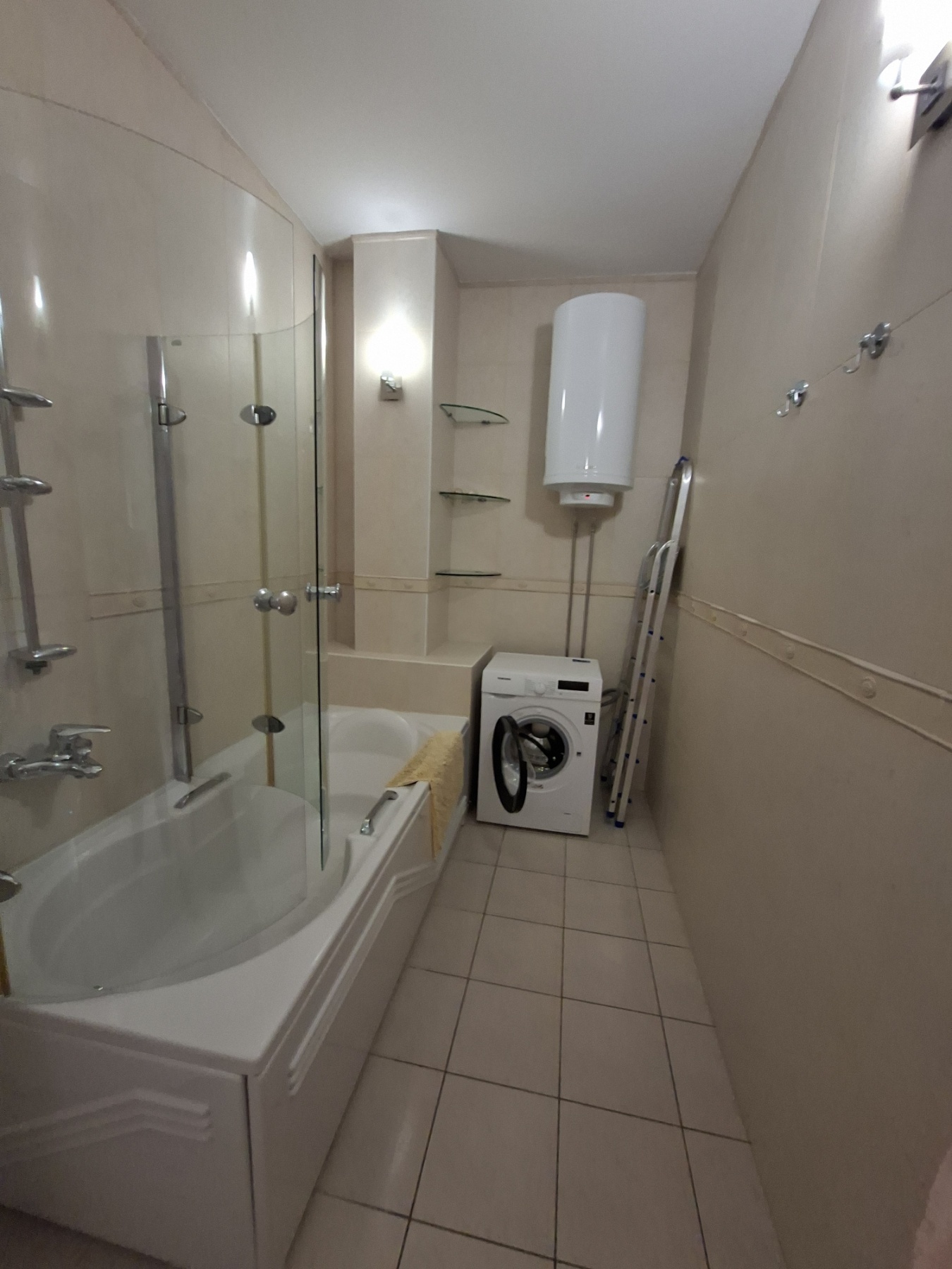 Аренда 3-комнатной квартиры 100 м², Отрадная ул.