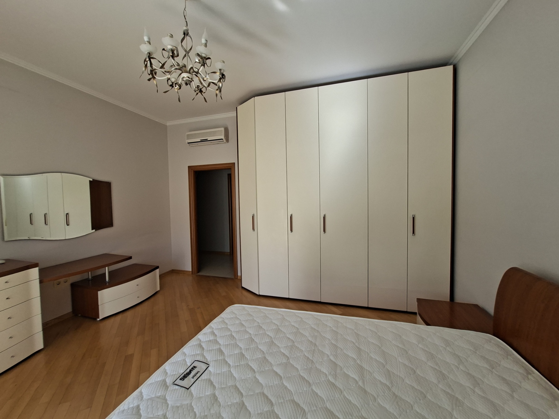 Аренда 3-комнатной квартиры 100 м², Отрадная ул.