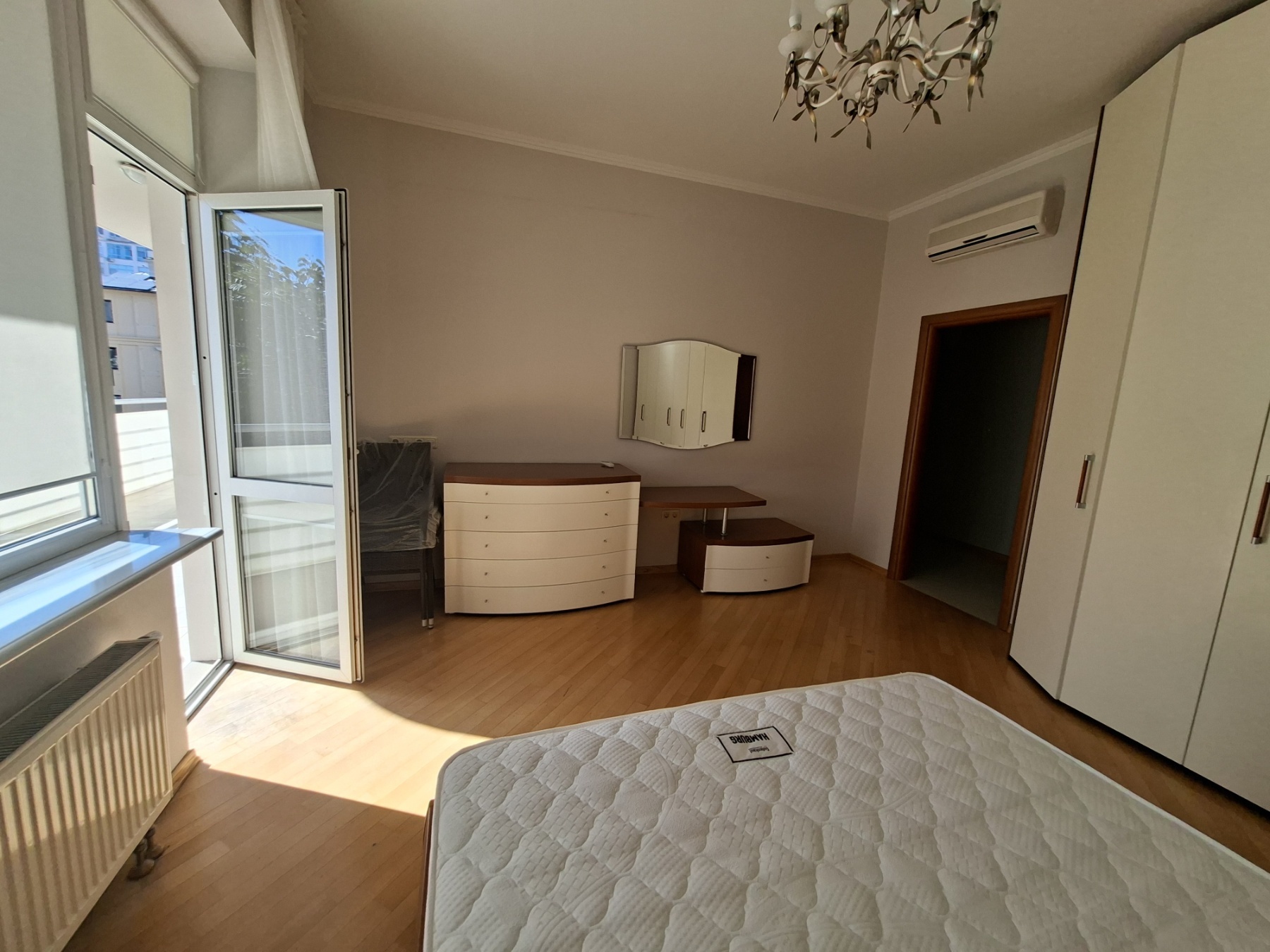 Аренда 3-комнатной квартиры 100 м², Отрадная ул.