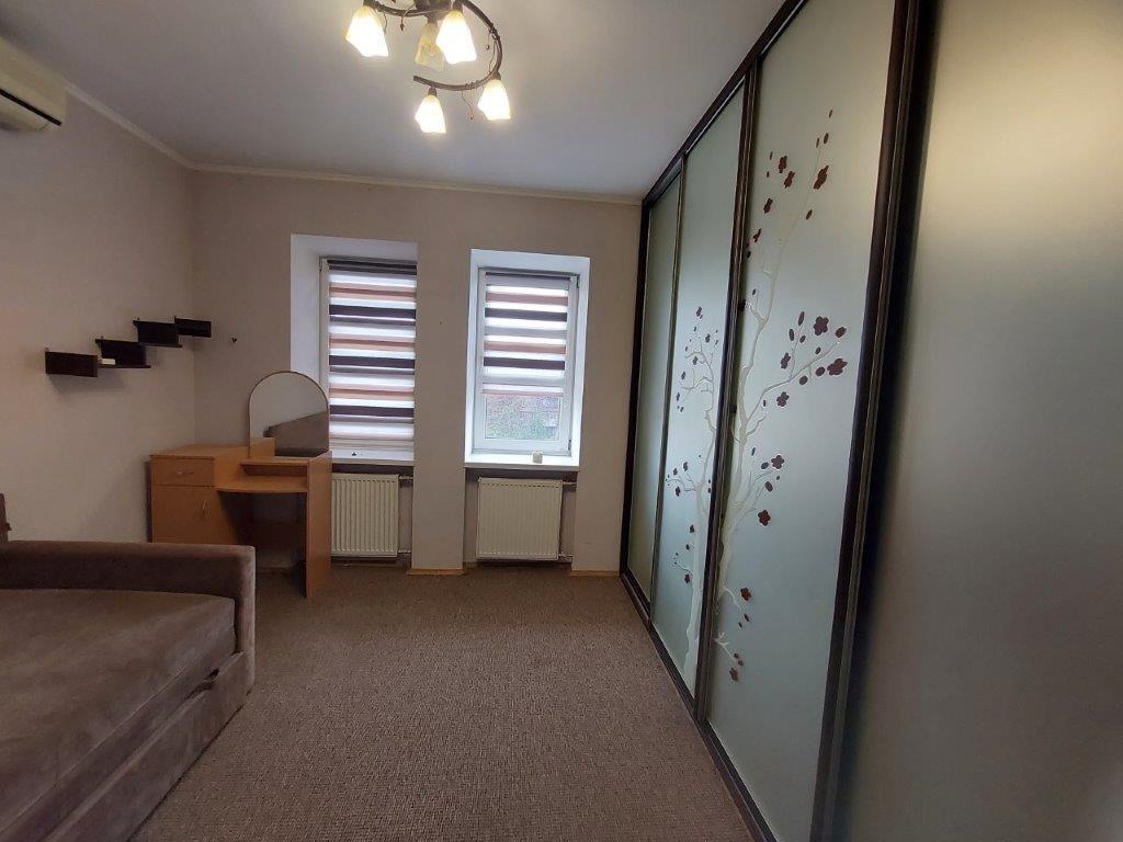 Аренда 3-комнатной квартиры 75 м², Юрковская ул.