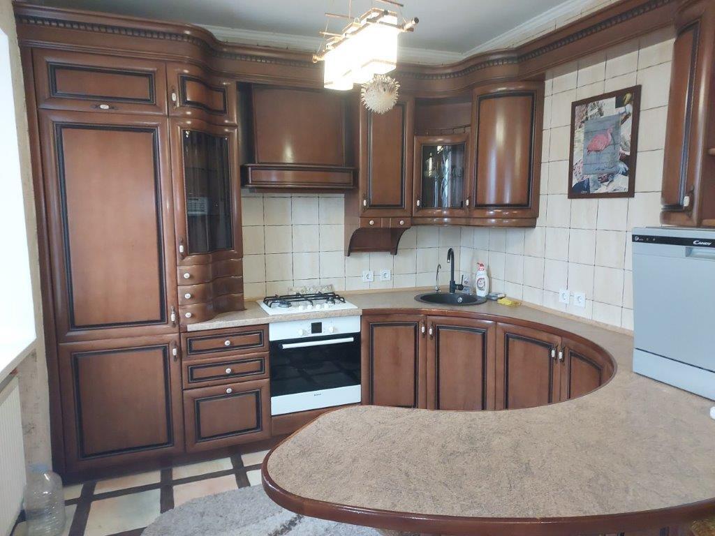Аренда 3-комнатной квартиры 75 м², Юрковская ул.