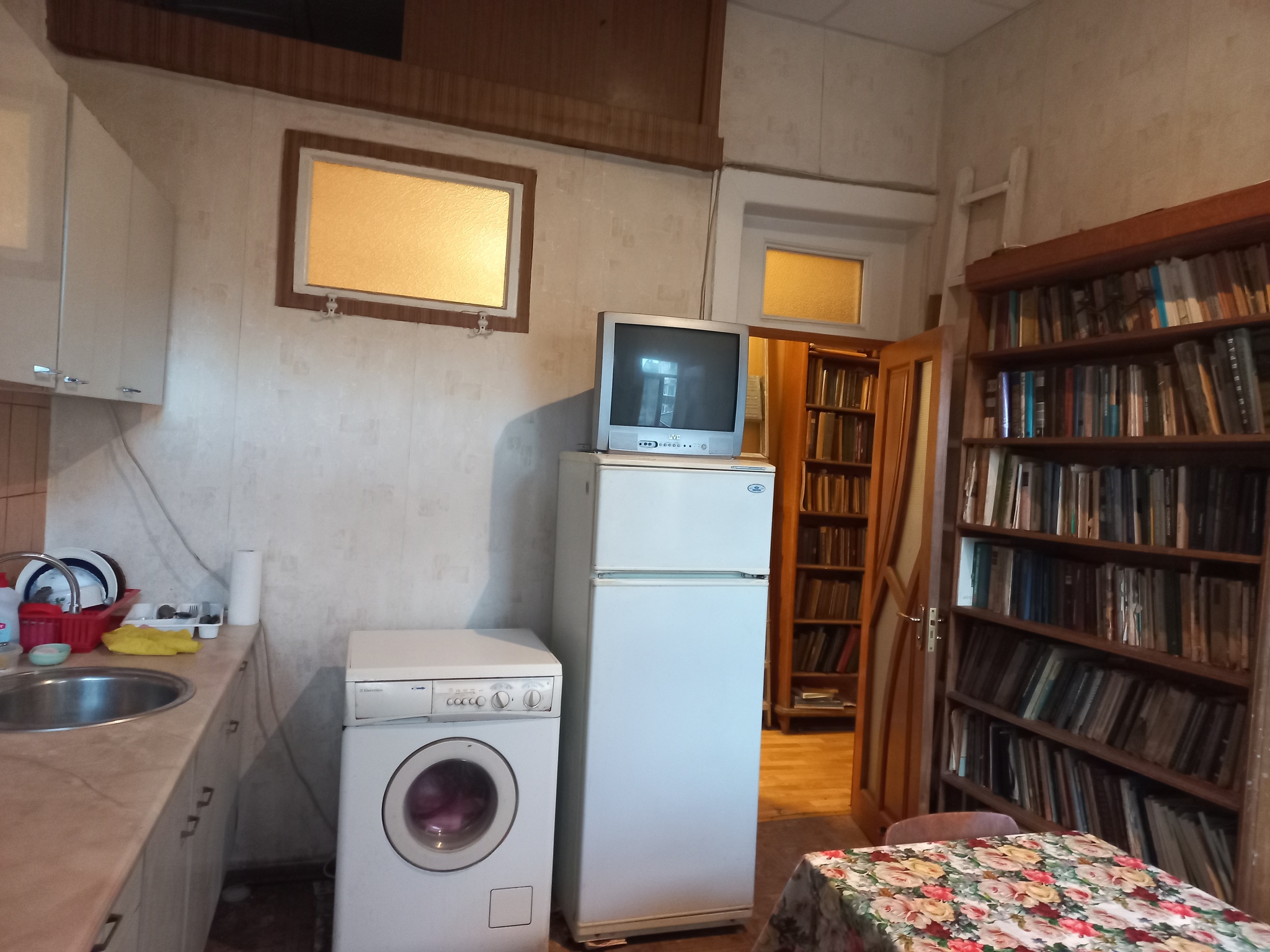 Продажа 3-комнатной квартиры 65 м², Градоначальницкая ул.