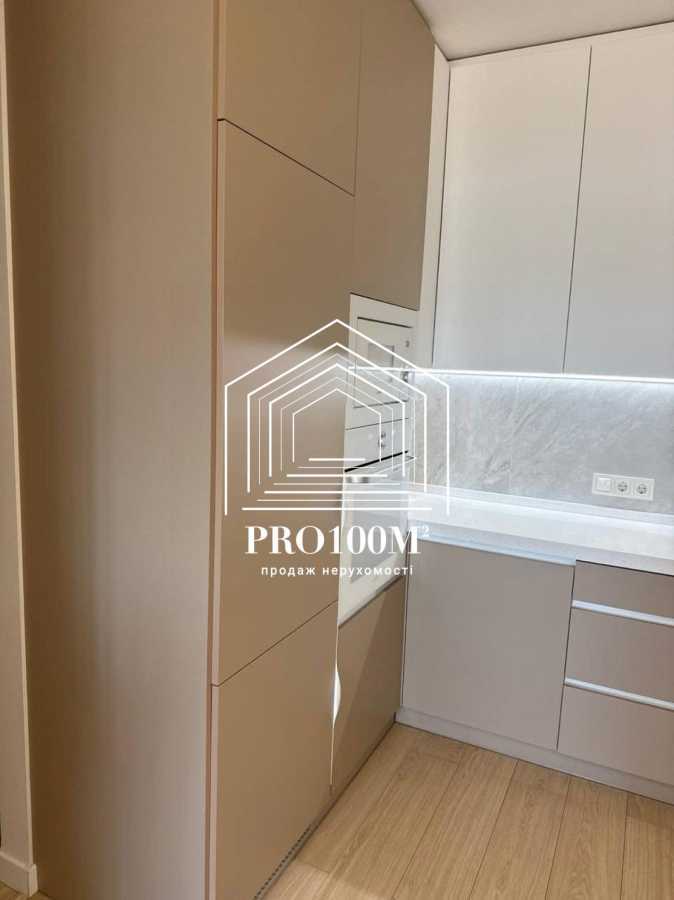Продажа 2-комнатной квартиры 84 м², Валерия Лобановского просп., 4Б