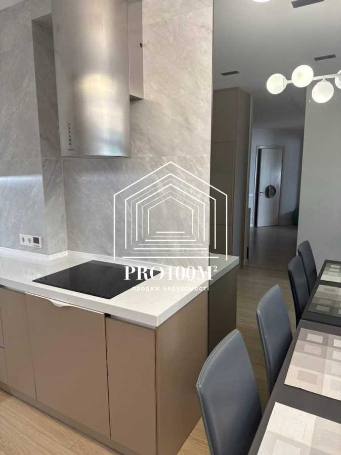 Продажа 2-комнатной квартиры 84 м², Валерия Лобановского просп., 4Б