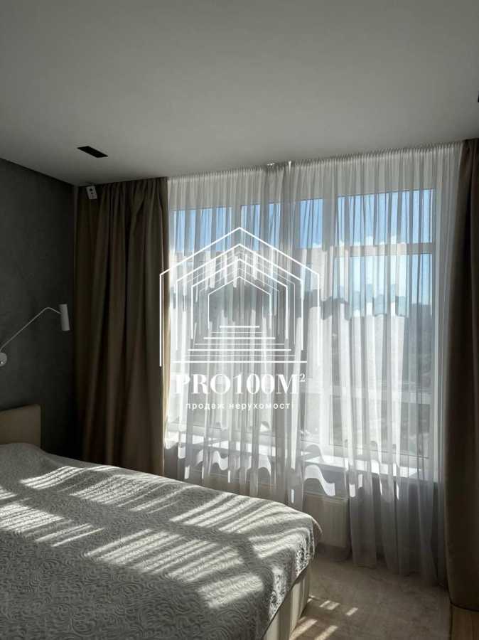 Продажа 2-комнатной квартиры 84 м², Валерия Лобановского просп., 4Б
