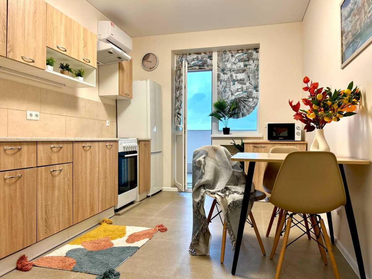 Продажа 2-комнатной квартиры 70 м², Чубинского ул., 8Б