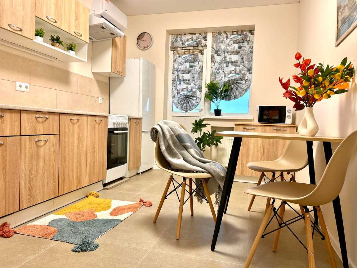 Продажа 2-комнатной квартиры 70 м², Чубинского ул., 8Б