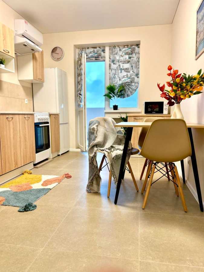 Продажа 2-комнатной квартиры 70 м², Чубинского ул., 8Б