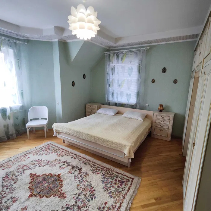 Оренда будинку 170 м², Котельникова вул.