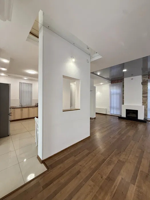 Аренда дома 350 м², Стратегическое шоссе