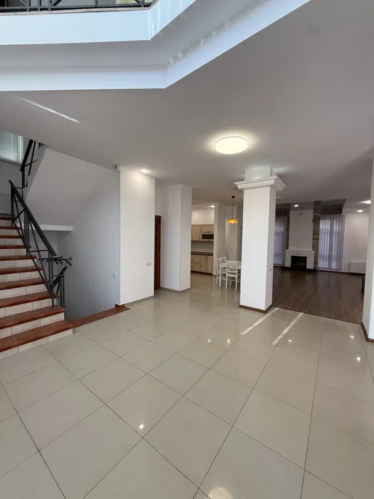 Аренда дома 350 м², Стратегическое шоссе
