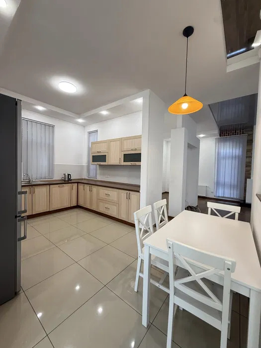 Аренда дома 350 м², Стратегическое шоссе