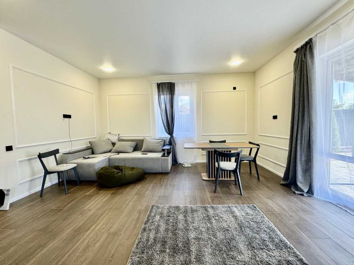 Продаж будинку 90 м², Центр