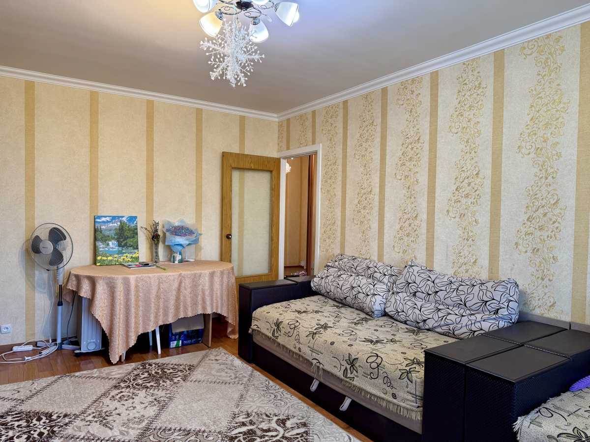 Продаж 3-кімнатної квартири 69 м², Прилужна вул., 10