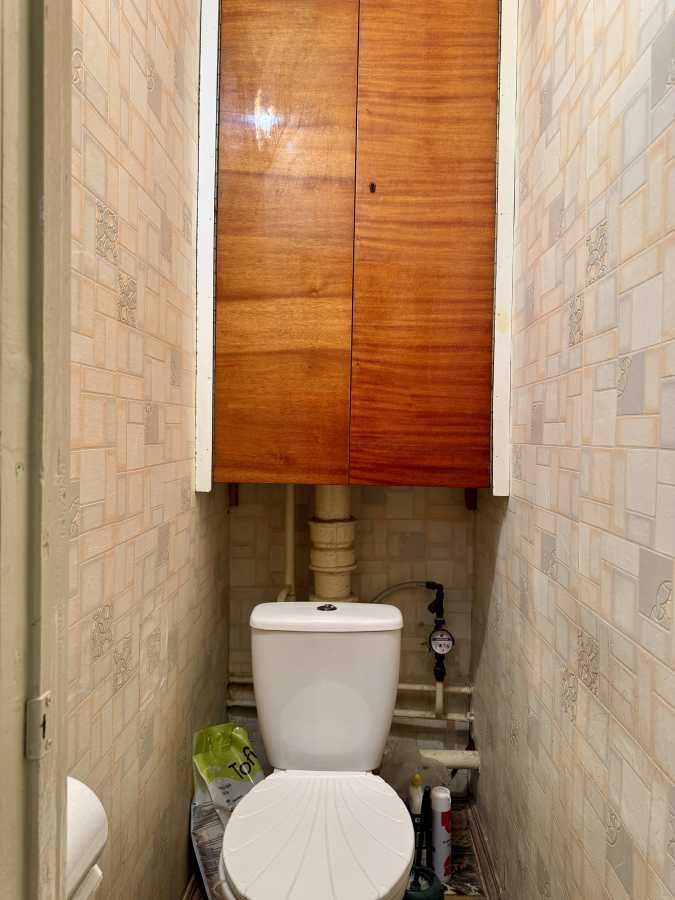 Продаж 3-кімнатної квартири 69 м², Прилужна вул., 10