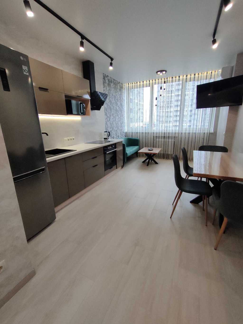 Аренда 1-комнатной квартиры 42 м², Ревуцкого ул., 40Б