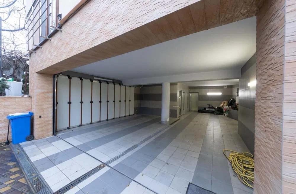 Аренда коттеджа 345 м², Белицкая ул.