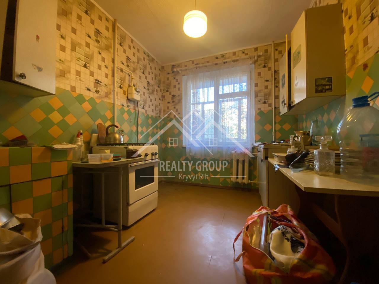 Продажа 3-комнатной квартиры 65 м², Вечерний бул.