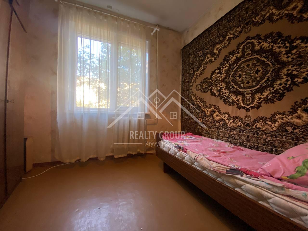 Продажа 3-комнатной квартиры 65 м², Вечерний бул.