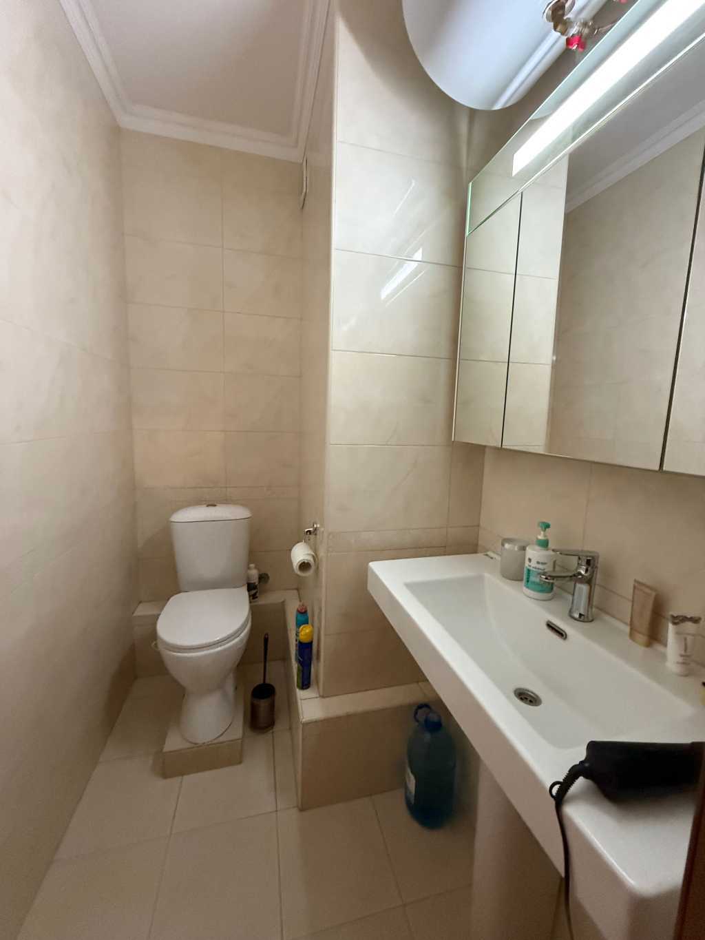 Продажа 2-комнатной квартиры 70 м², Соборности просп.