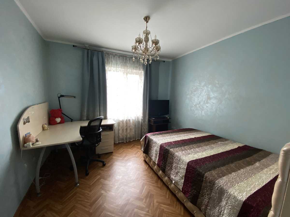 Аренда 3-комнатной квартиры 70 м², Владимира Маяковского просп., 40
