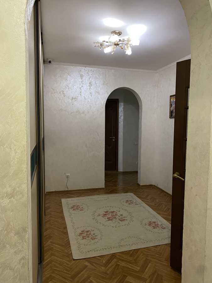 Аренда 3-комнатной квартиры 70 м², Владимира Маяковского просп., 40