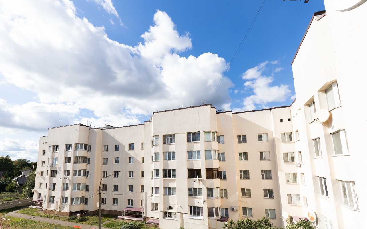 Аренда 4-комнатной квартиры 100 м², Школьный пер., 1А