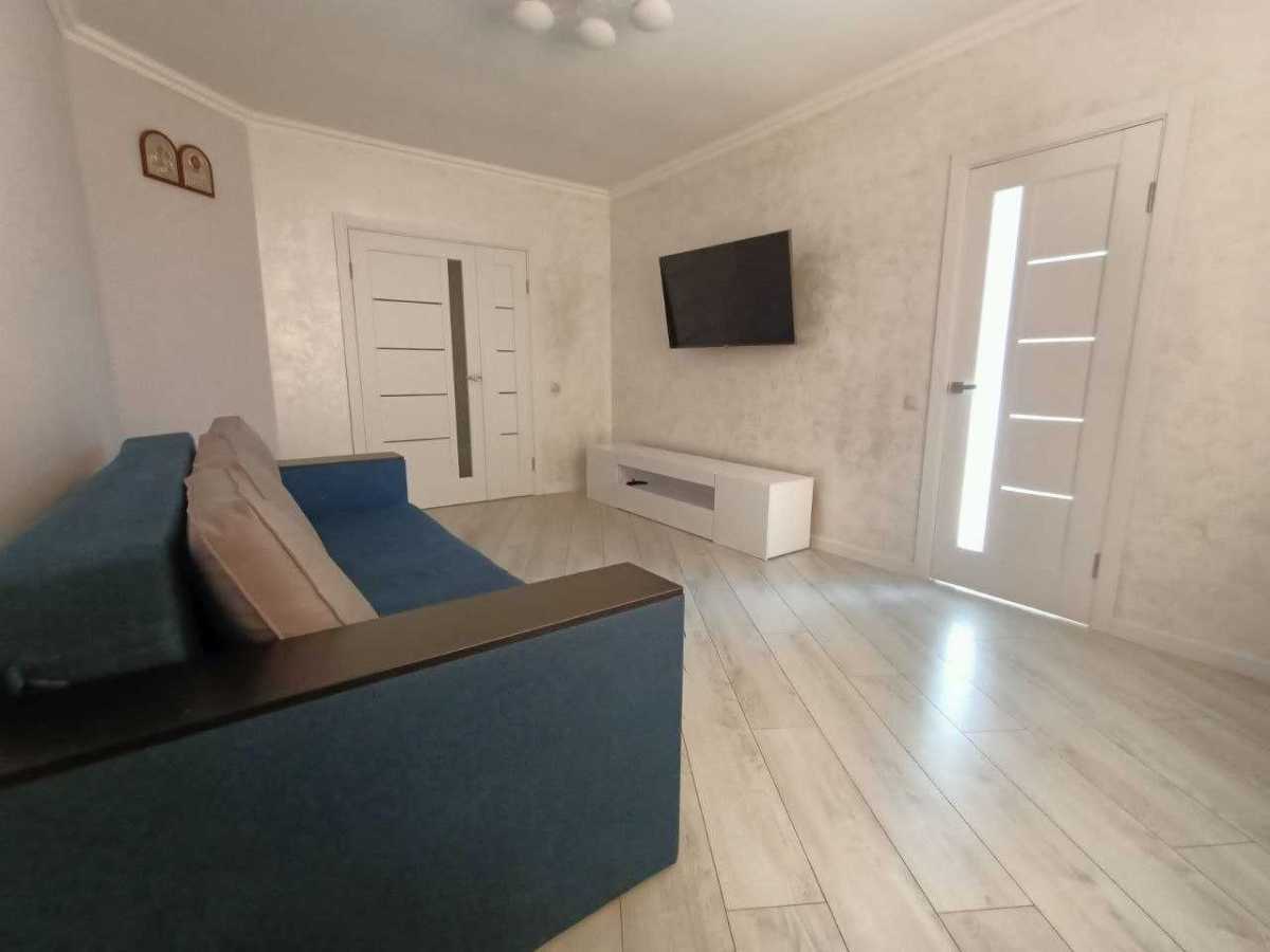 Продажа 2-комнатной квартиры 60 м², Вячеслава Черновола ул.